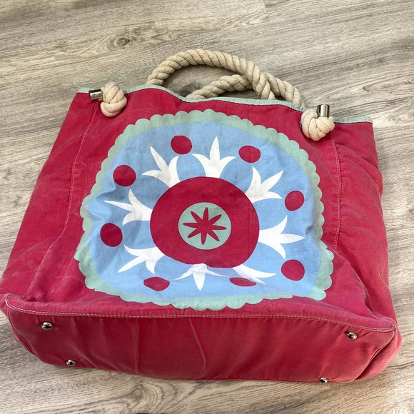 Large Canvas Beach Tote in Pink - Picture 10 of 11